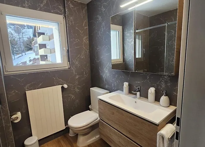 Luxuse Fluee 11 * 洛伊克巴德