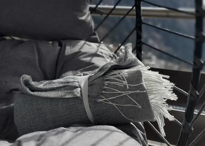 Luxuse Fluee 11 * 洛伊克巴德