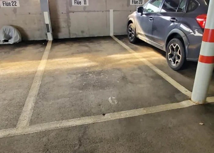 Luxuse Fluee 11 洛伊克巴德